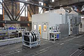 Bild 1 Manueller Lackierraum